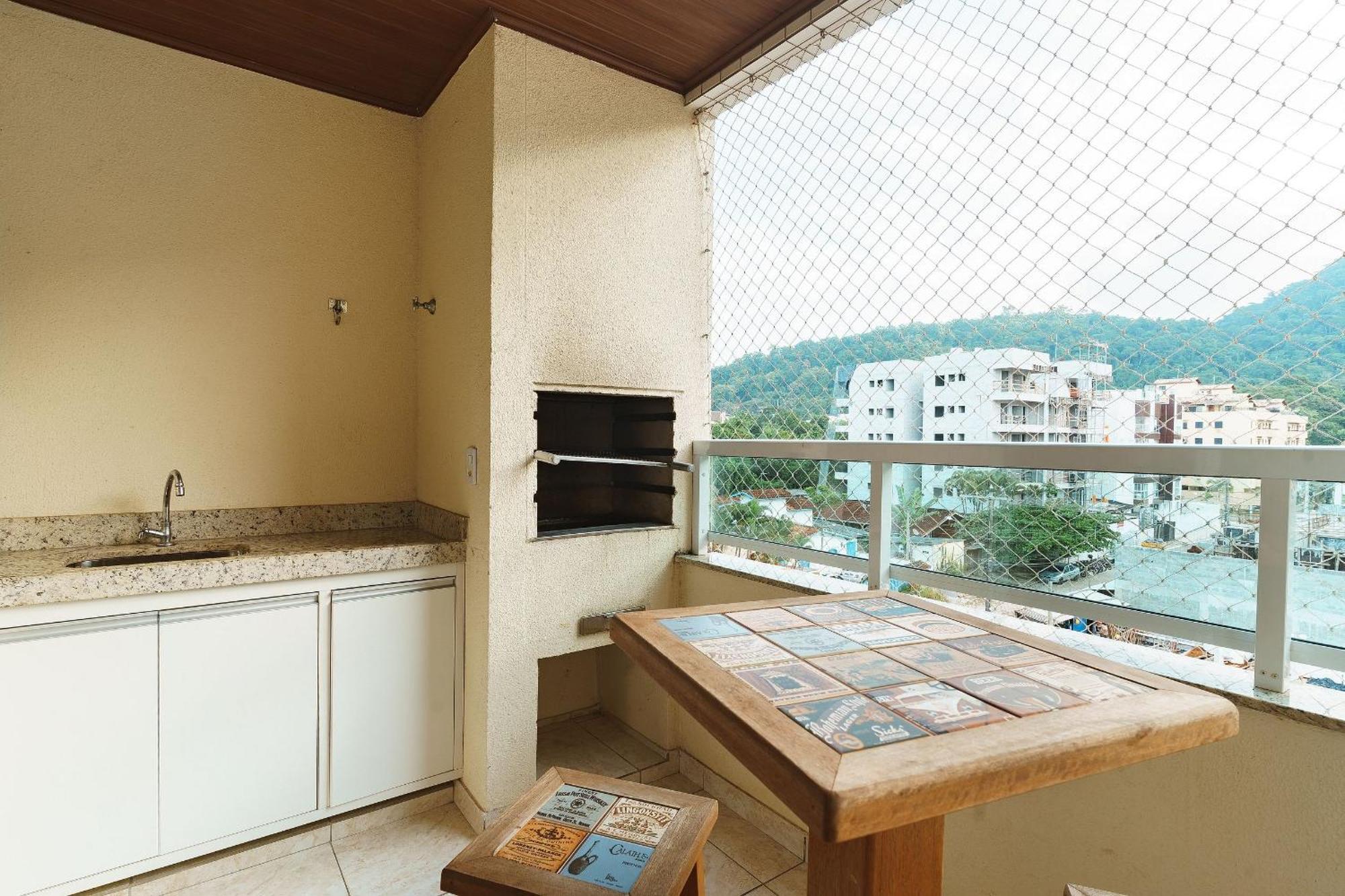Apto Toninhas C/ar Condicionado E Piscina Casa de férias Ubatuba