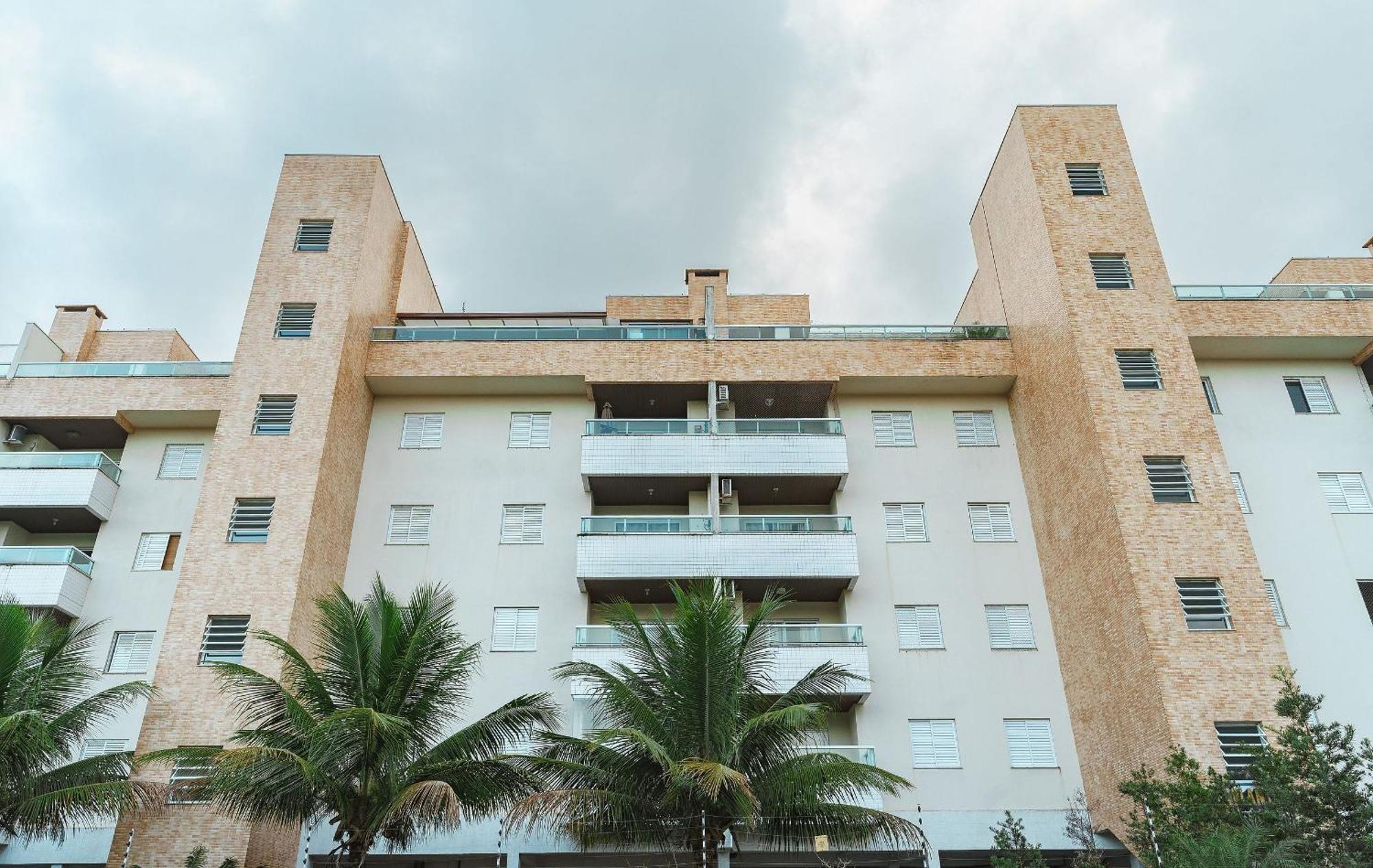 Casa de férias Apto Toninhas C/ar Condicionado E Piscina Ubatuba