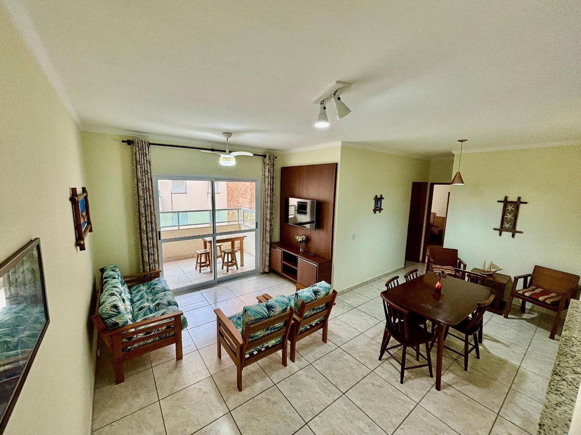 Casa de férias Apto Toninhas C/ar Condicionado E Piscina Ubatuba