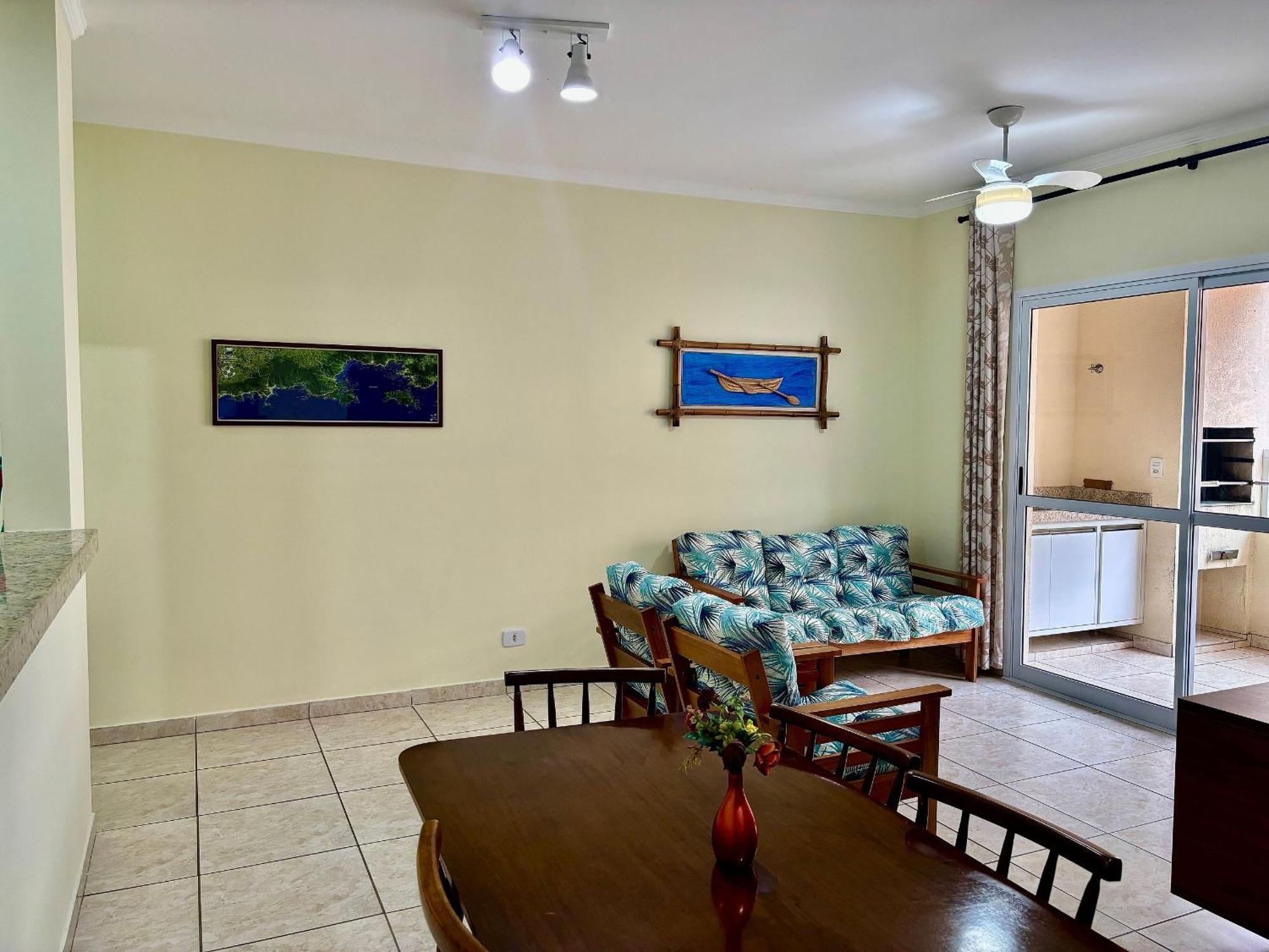 Casa de férias Apto Toninhas C/ar Condicionado E Piscina *