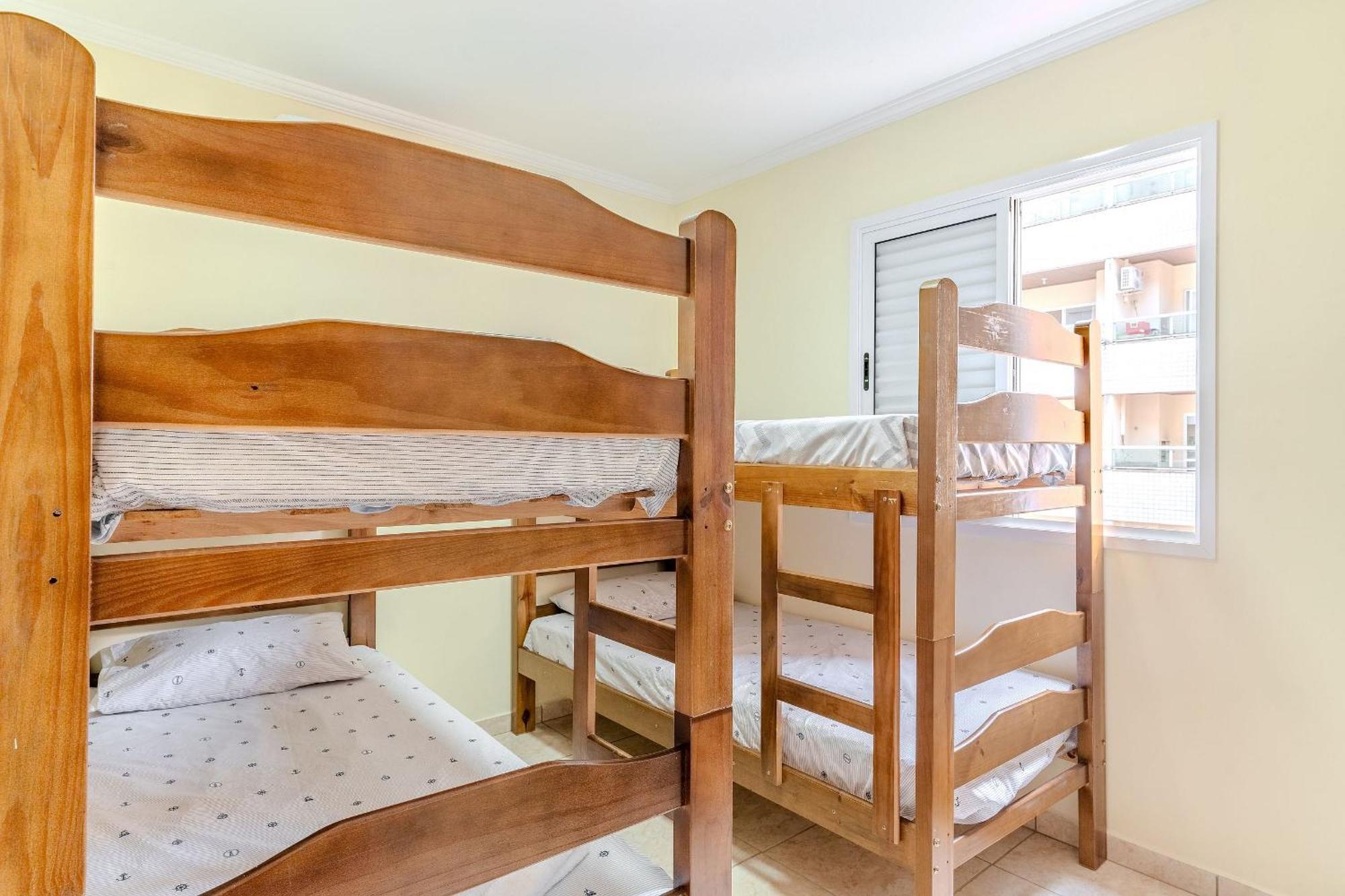 Casa de férias Apto Toninhas C/ar Condicionado E Piscina